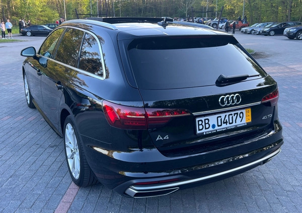 Audi A4 cena 139900 przebieg: 122900, rok produkcji 2020 z Góra małe 781